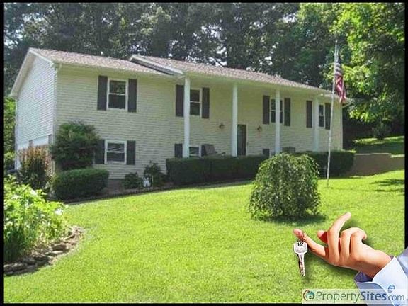 2nd image of 1620 Bexhill Dr
