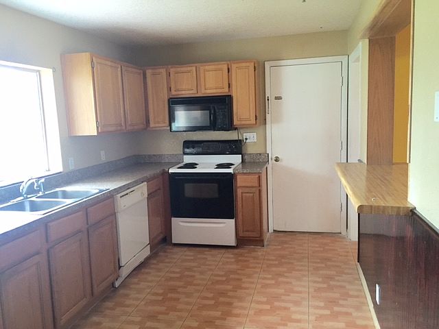 2nd image of 8875 Gibbs Hill St