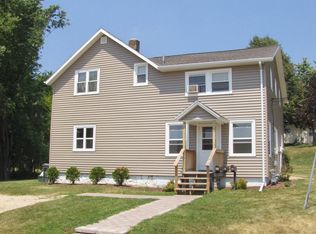 424 Barstow St, Horicon, WI 53032