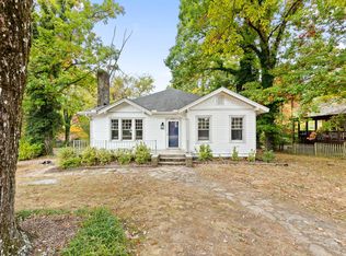 701 James Blvd, Signal Mountain, TN 37377