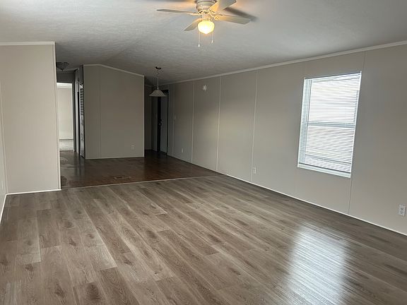 3rd image of 11061 Hickory Ln #143