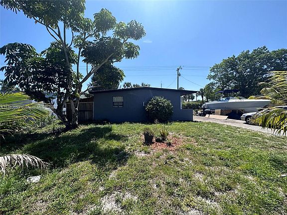 5th image of 1816 NW 24th Ter