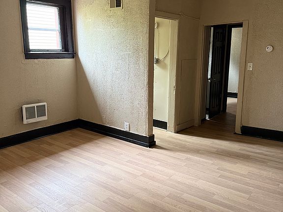 3rd image of 16853 Log Cabin St #2
