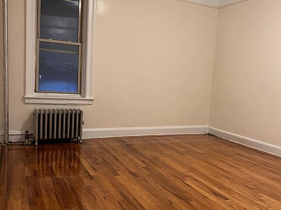 2nd image of 789 Mace Ave #4F