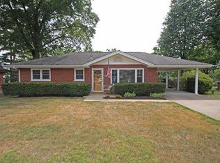 8841 Fox Park Dr, Saint Louis, MO