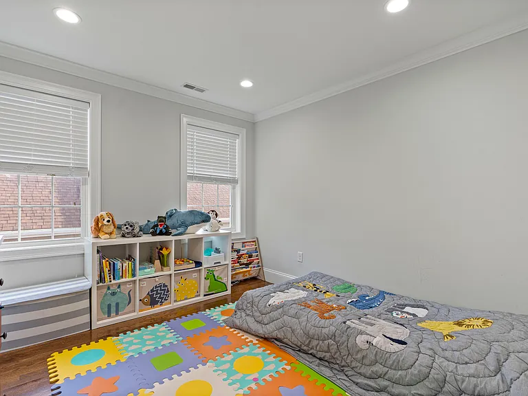 12 Cedar St #2 — Photo 19