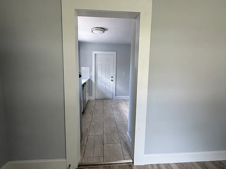 201 E Palm St — Photo 7