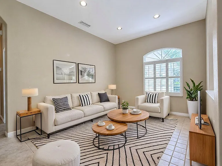 4625 Sweetmeadow Cir — Photo 3