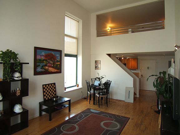 4th image of 143 Leonard St APT 3A