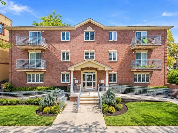 7506 16th Ave, Brooklyn, NY 11214