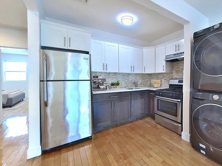 2418 Snyder Ave #2 — Photo 6