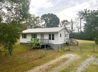 158 N Lee Dr, Tunnel Hill, GA 30755