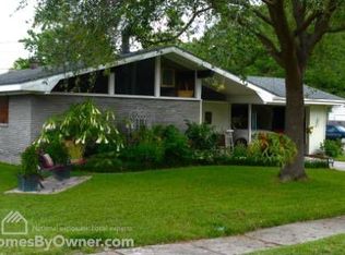 304 S Wakefield Dr, Lafayette, LA 70503