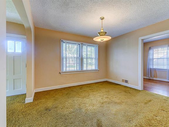 5th image of 9106 Meadowbrook Ln