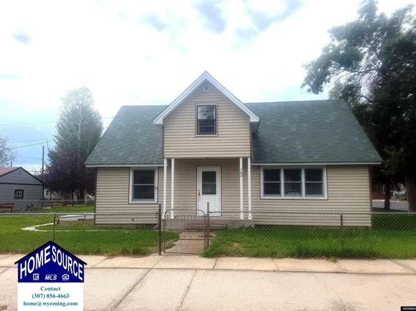 105 E Bell Ave, Riverton, WY 82501