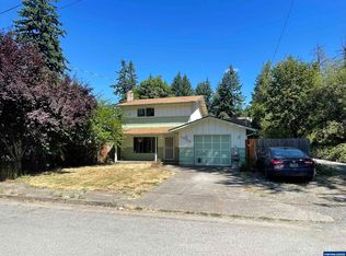 1398 Poplar St, Sweet Home, OR 97386