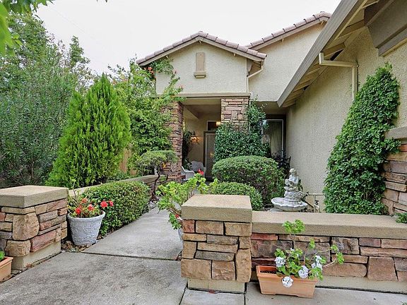 2nd image of 1516 Latherton Way
