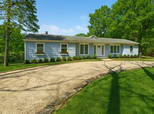 145 Roses Grove Rd, Southampton, NY 11968