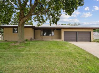 7263 Fork St, New Vienna, IA 52065