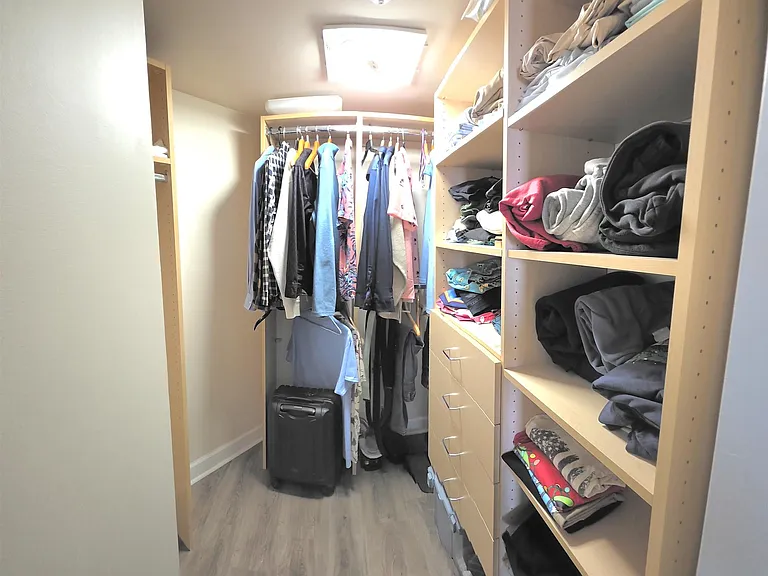 526 Pacific Ave — Photo 23