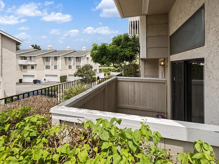 4064 Mahaila Ave #C — Photo 16