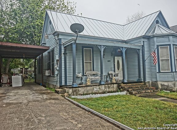 2nd image of 1122 Wyoming St