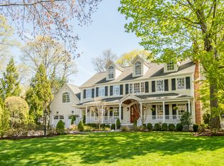 8 Hunter St, Old Greenwich, CT 06870