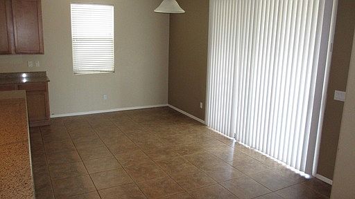 4th image of 11841 N 143rd Ave