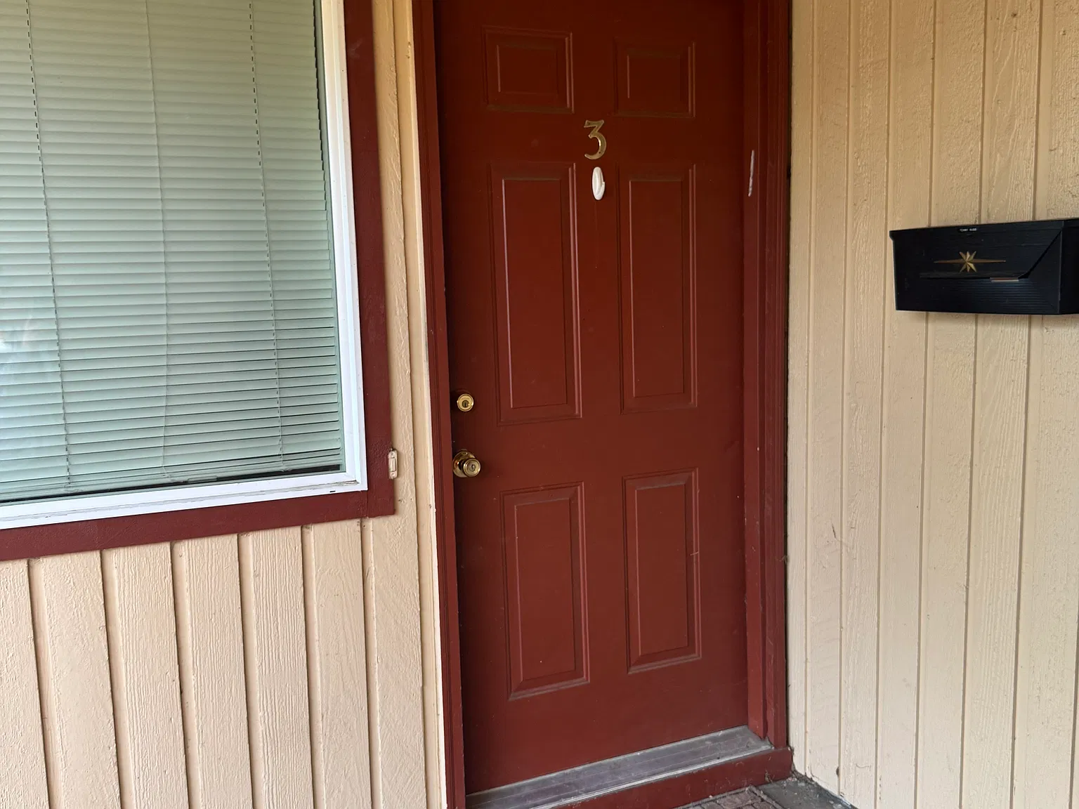 2 bed, 650 sqft, $1,400 — Photo 2