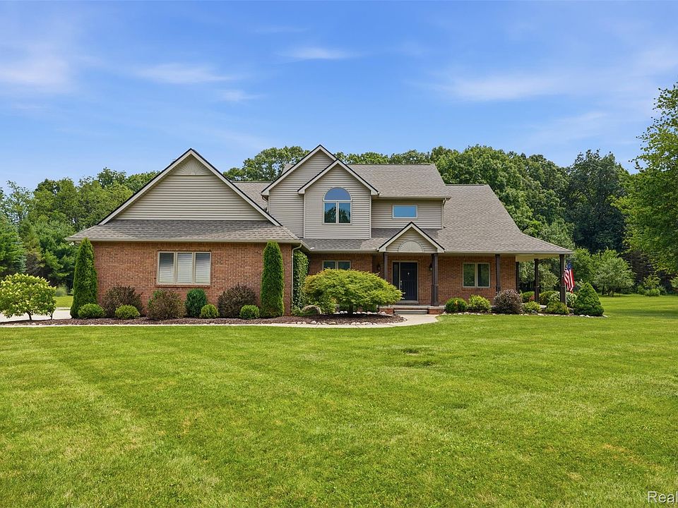 1st image of 462 Gulley Rd