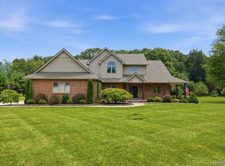 462 Gulley Rd, Howell, MI 48843