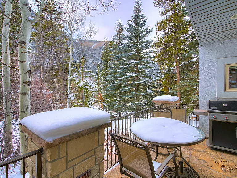 4230 Spruce Way — Photo 44