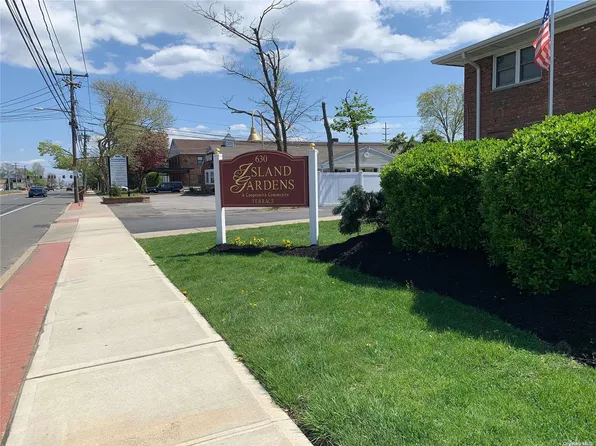 630 Fulton Street #T4, Farmingdale, NY 11735