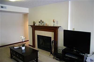 5th image of 700 Ashton Cir APT 348