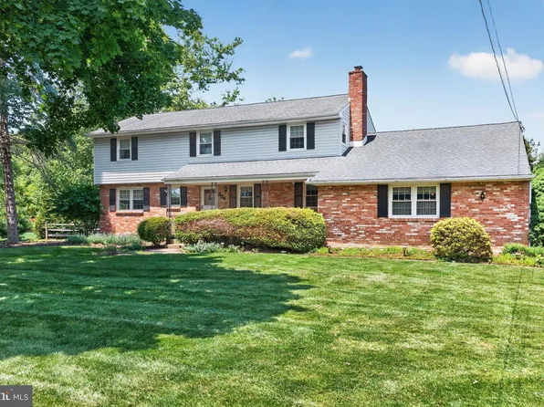 324 Wrights Rd, Newtown, PA 18940