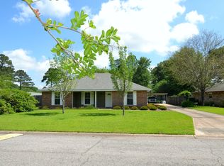5190 Pine St, Saint Francisville, LA 70775