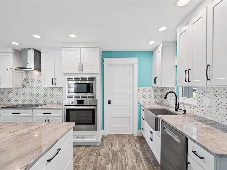 6323 Bayou Grande Blvd NE — Photo 8