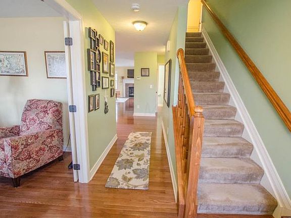 2nd image of 1207 Deansway Dr