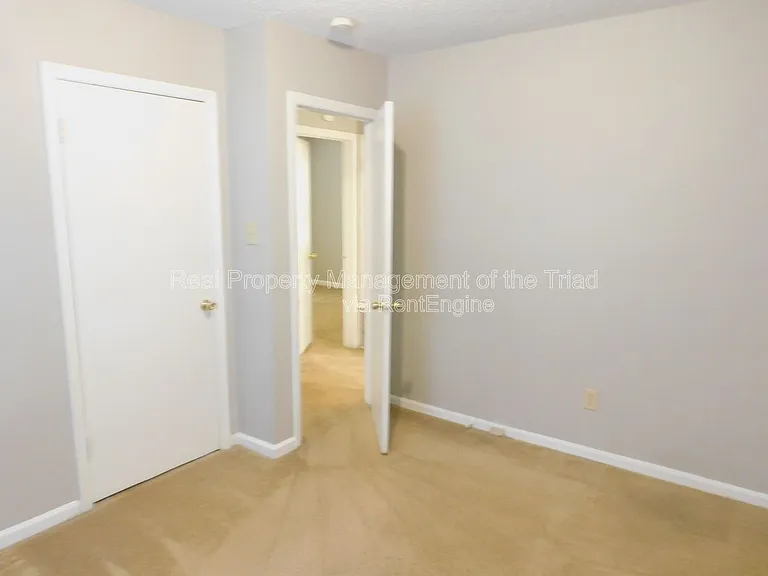 216 Matt Pl — Photo 13