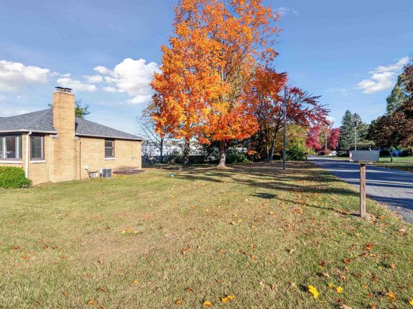 19669 Burke St, South Bend, IN 46637