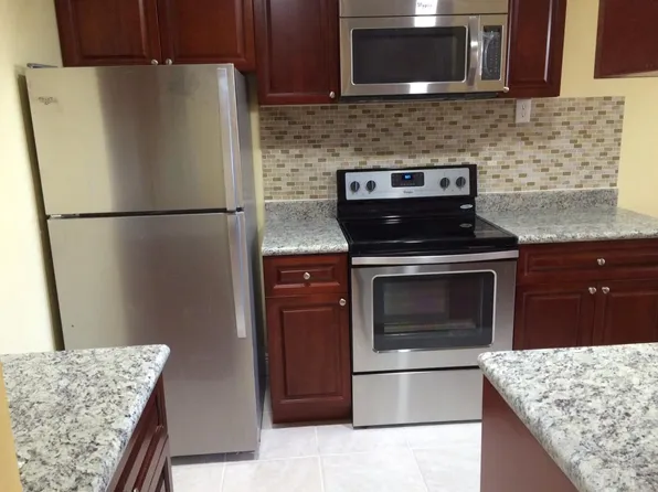 10500 SW 108th Ave APT B303, Miami, FL 33176