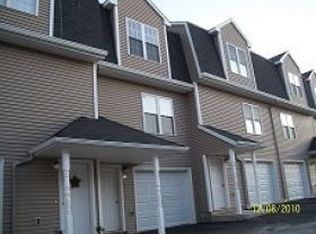 23 Saunders Dr, Niantic, CT 06357