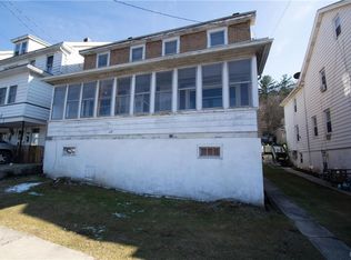113 W Ridge St, Nesquehoning, PA 18240