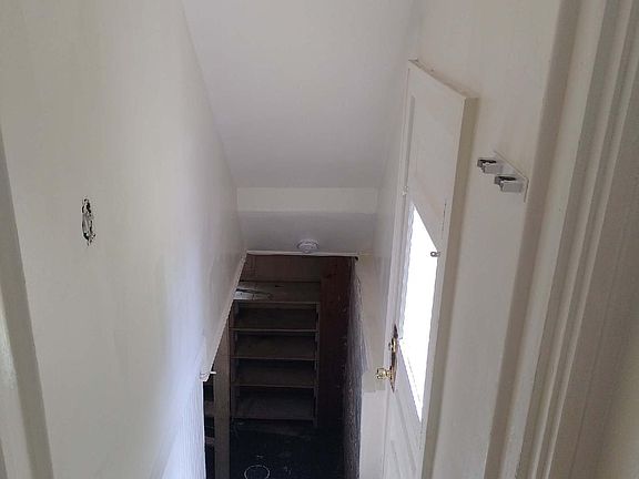 2nd image of 755 Eastland Ave