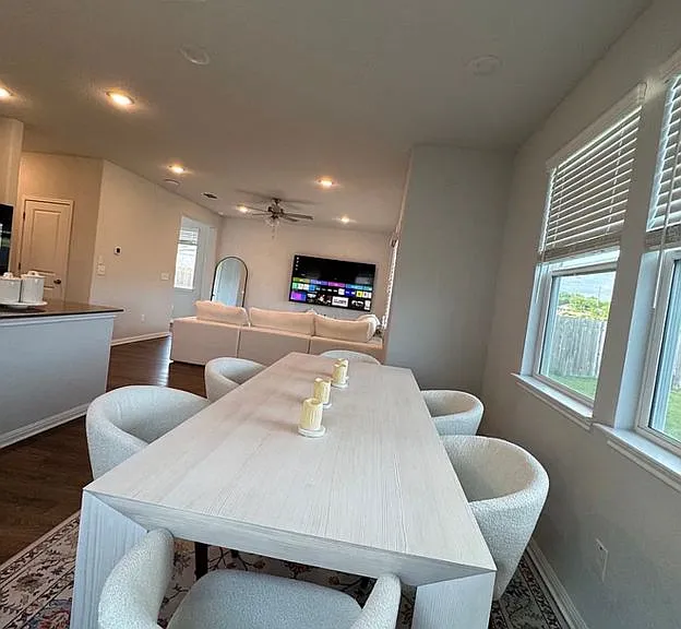 6554 Marsh Ln — Photo 3