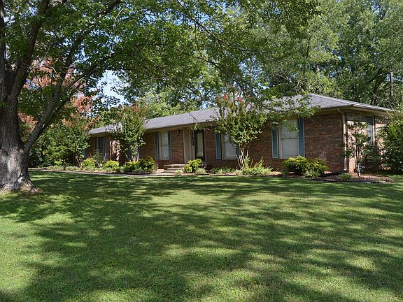 3rd image of 1606 Parklawn Dr