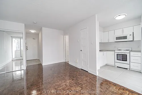 33 Isabella St #1813 Photo 1