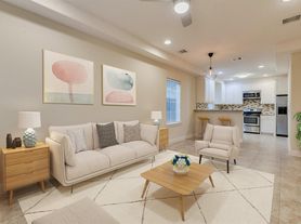 430 Pecore St, Houston, TX