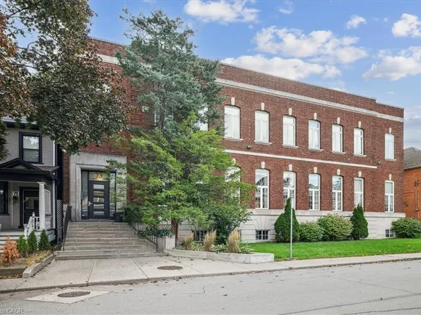 73 Garfield Ave S #1B, Hamilton, ON L8M 2S3