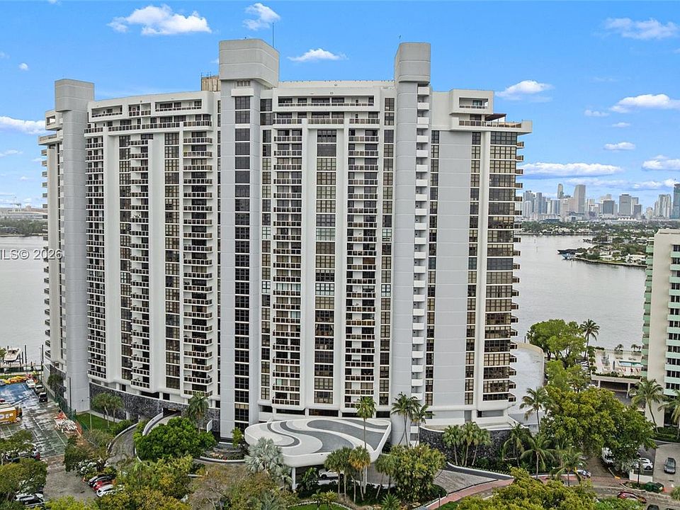 1st image of 9 Island Ave APT 2207
